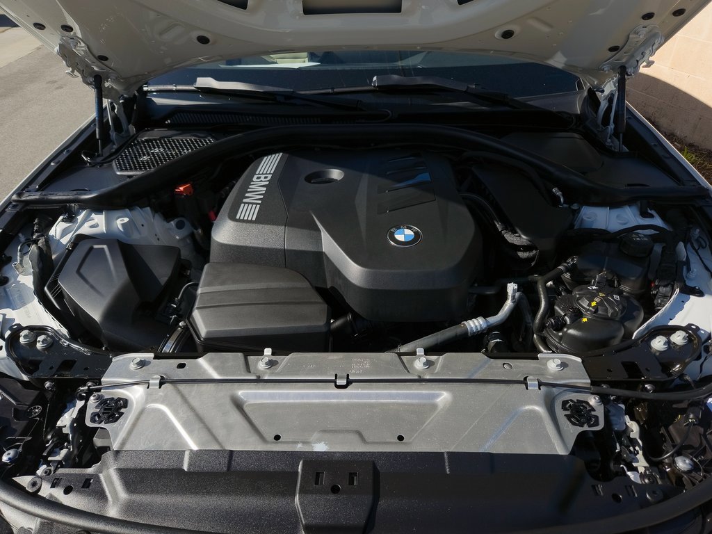 Used 2025 BMW 330i Sedan w/ Parking Assistance Package image 25