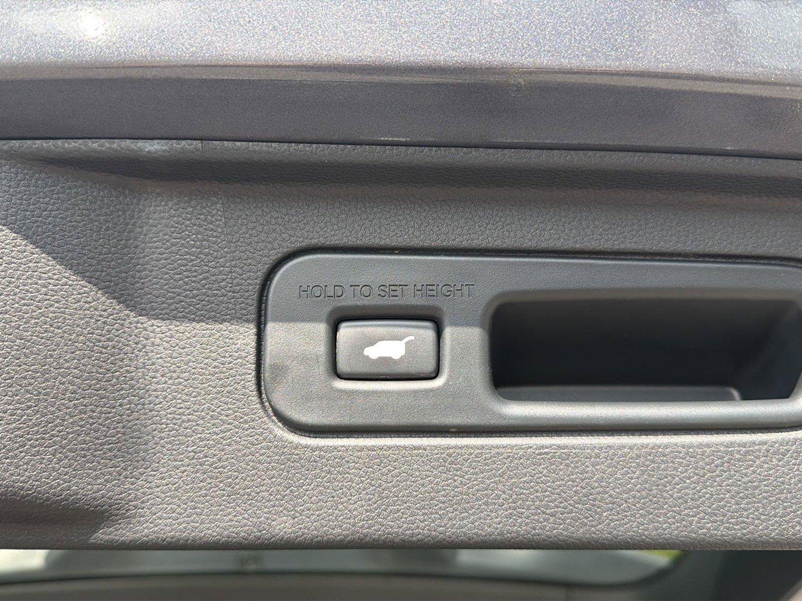 Used 2024 Honda Pilot EX-L image 32