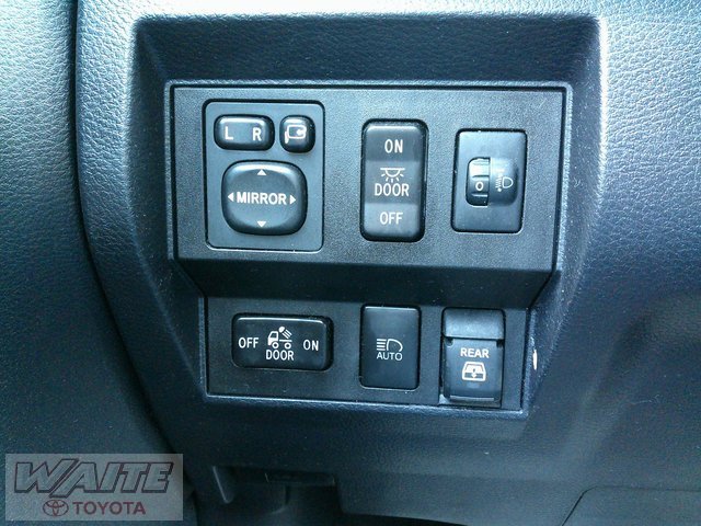 Used 2019 Toyota Tundra Platinum image 22