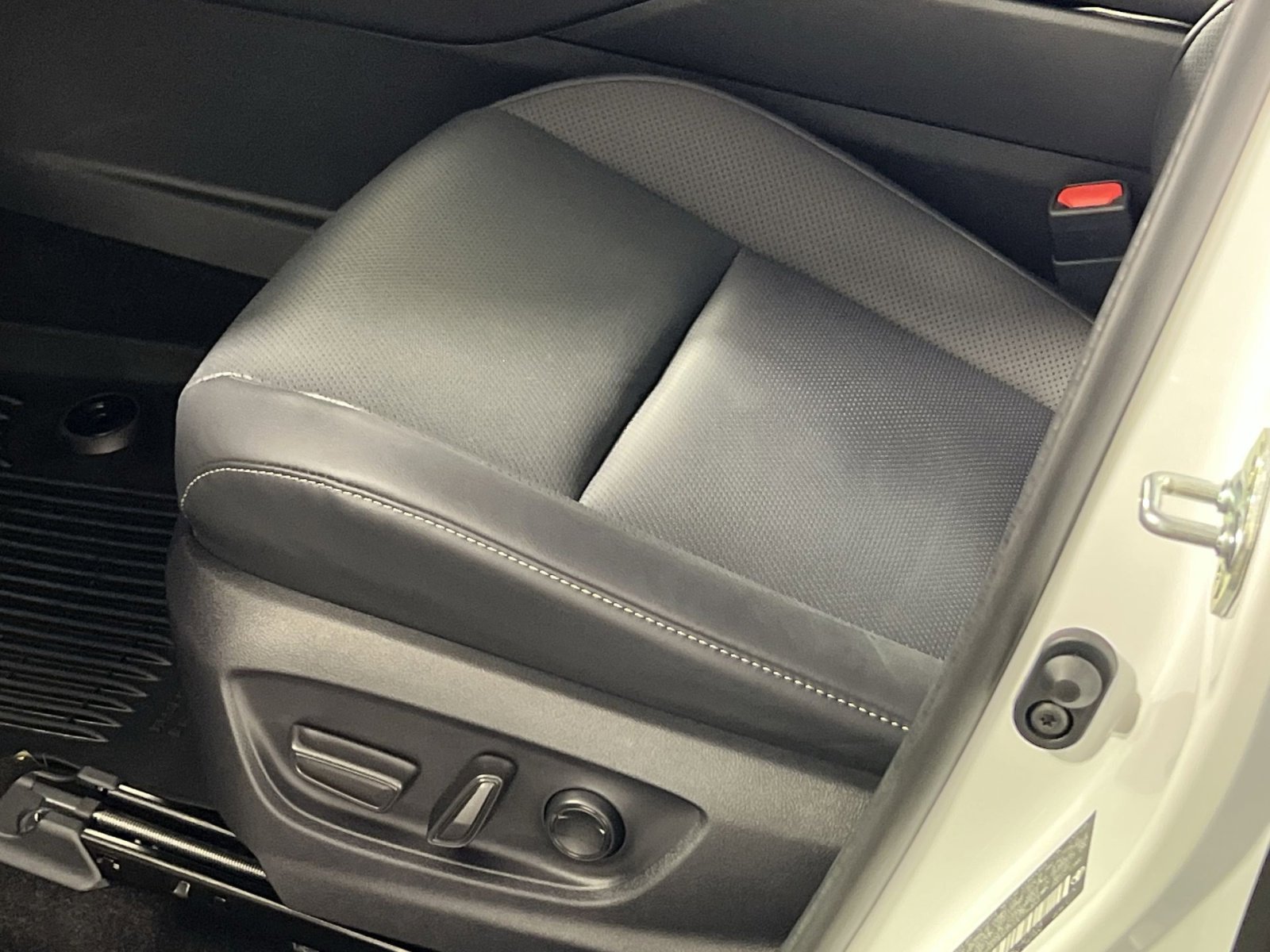 Used 2026 Toyota Crown Platinum image 15