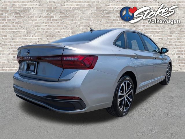 Used 2025 Volkswagen Jetta Sport FWD image 4