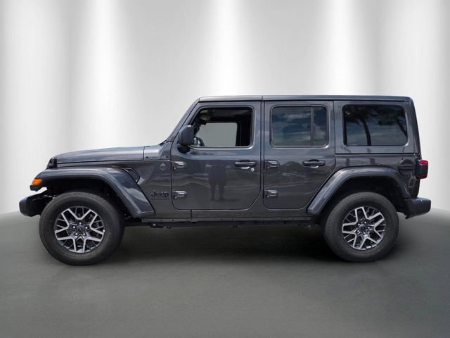 Used 2025 Jeep Wrangler Unlimited Sahara AWD/4WD image 2