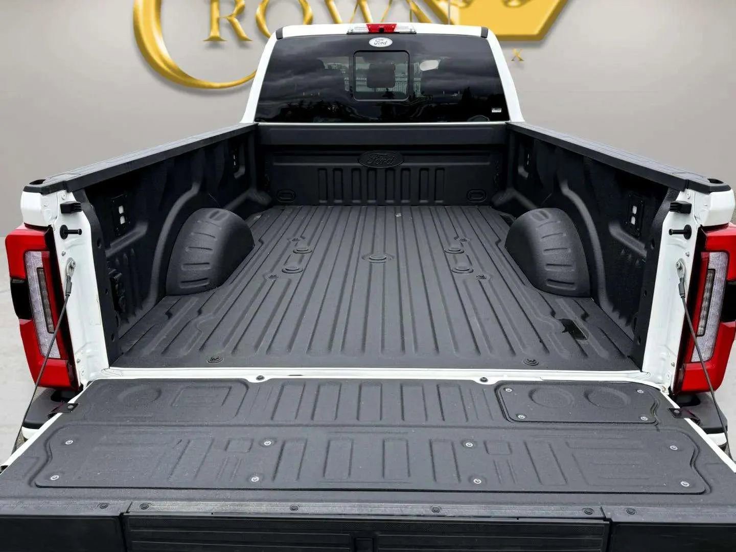 Used 2026 Ford F450 Platinum w/ FX4 Off-Road Package image 14