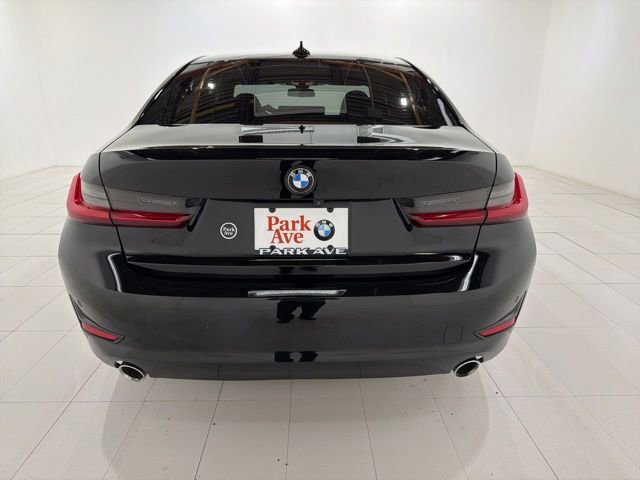Used 2021 BMW 330i Sedan w/ Premium Package RWD image 4