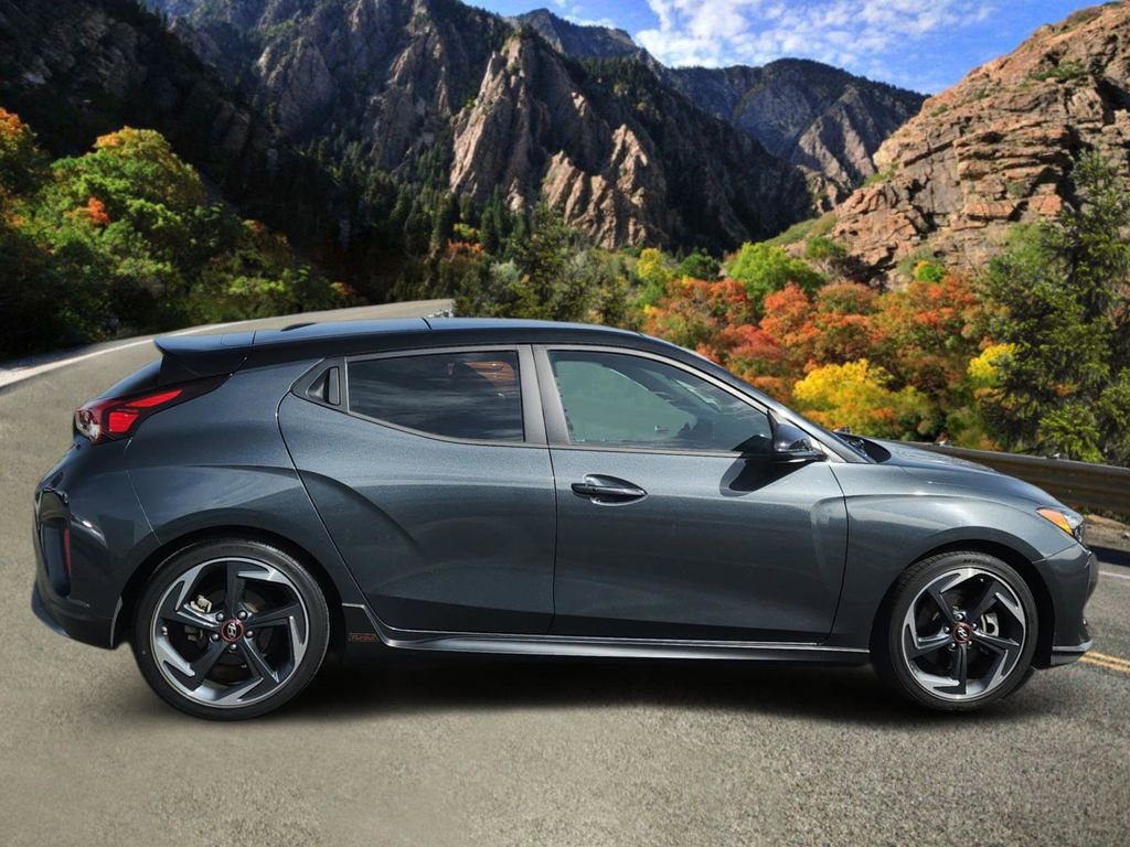 Used 2019 Hyundai Veloster Turbo Ultimate image 2