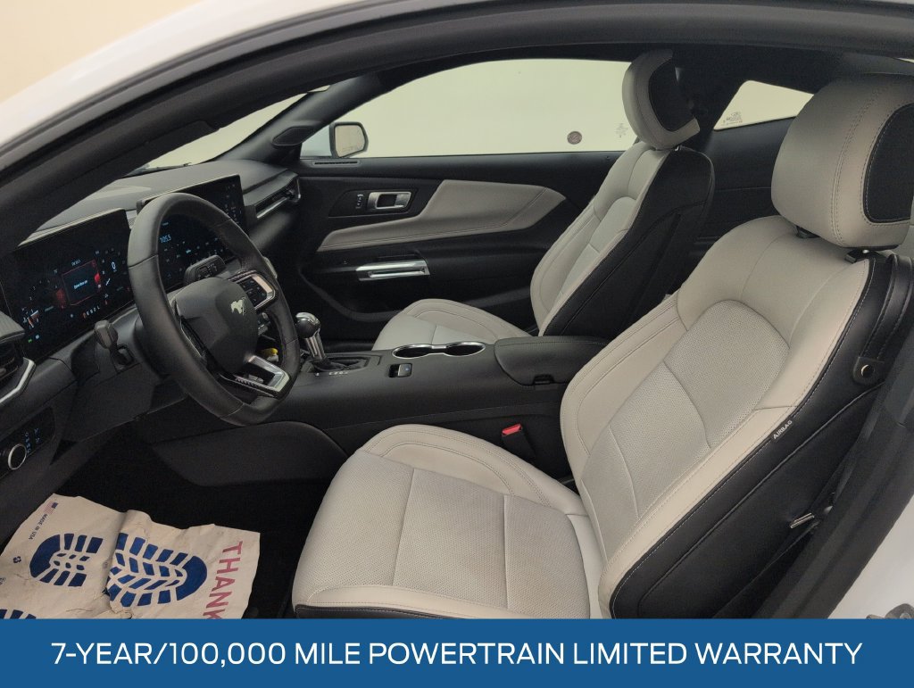 Used 2026 Ford Mustang Premium RWD image 4