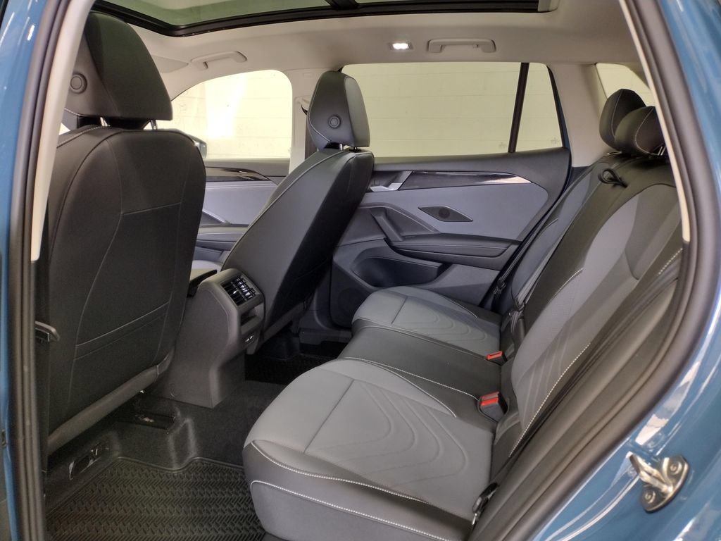 New 2026 Volkswagen Tiguan SE AWD/4WD image 25