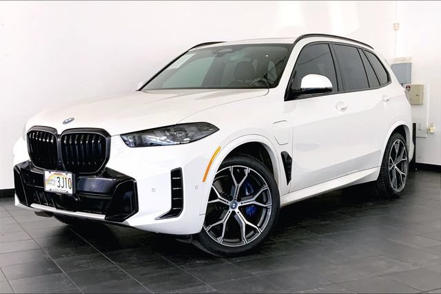 Certified 2024 BMW X5 xDrive50e w/ M Sport Package AWD/4WD image 1