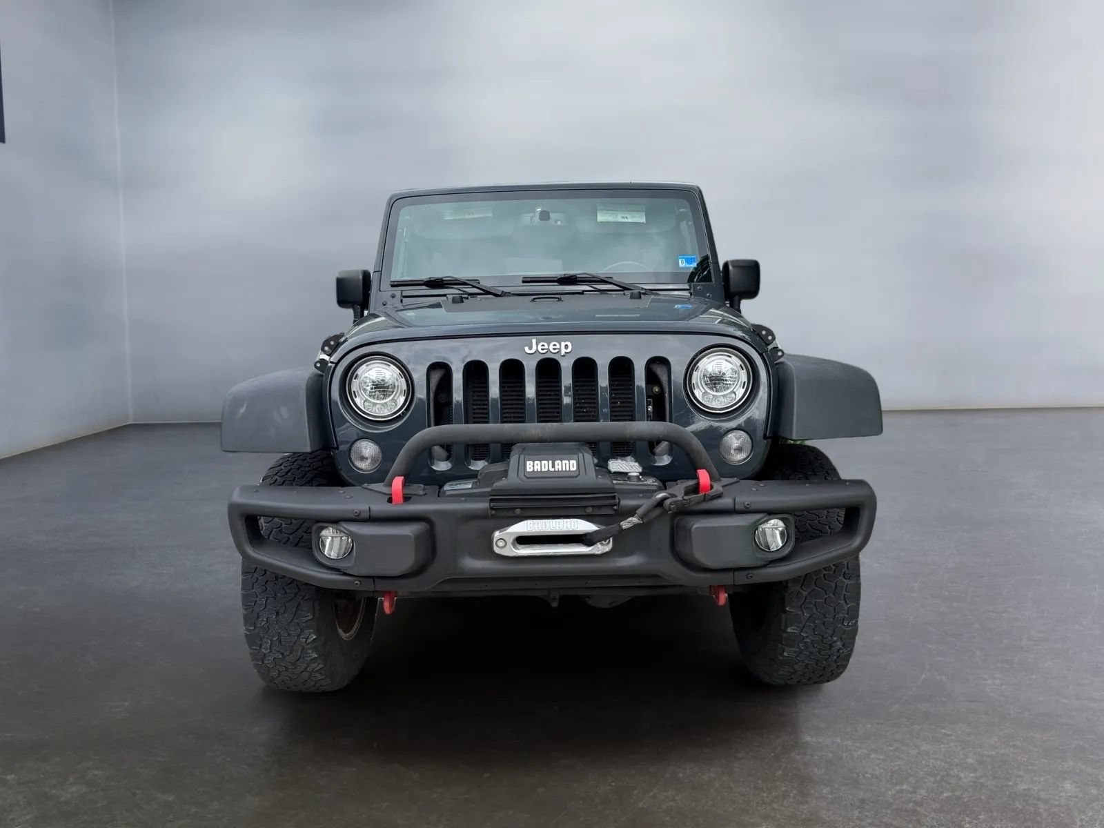 Used 2017 Jeep Wrangler Unlimited Rubicon w/ Connectivity Group AWD/4WD image 5