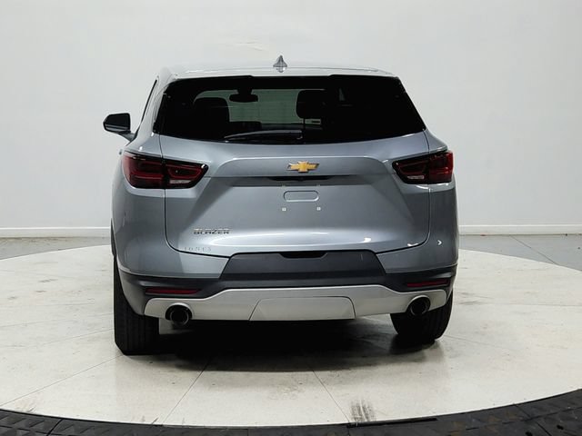 Used 2025 Chevrolet Blazer LT FWD image 7