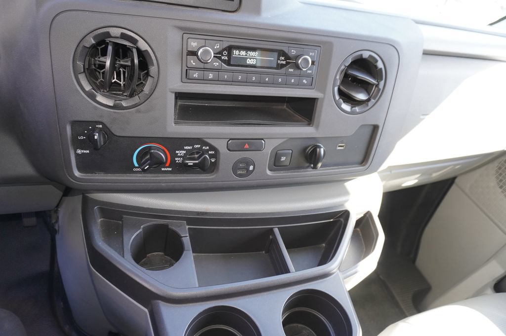 Used 2024 Ford E-450 and Econoline 450 Super Duty w/ Power Windows & Locks Group RWD image 15