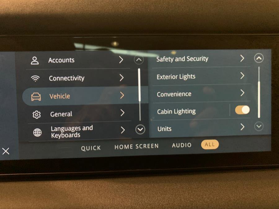 Used 2020 Land Rover Defender 110 S AWD/4WD image 27