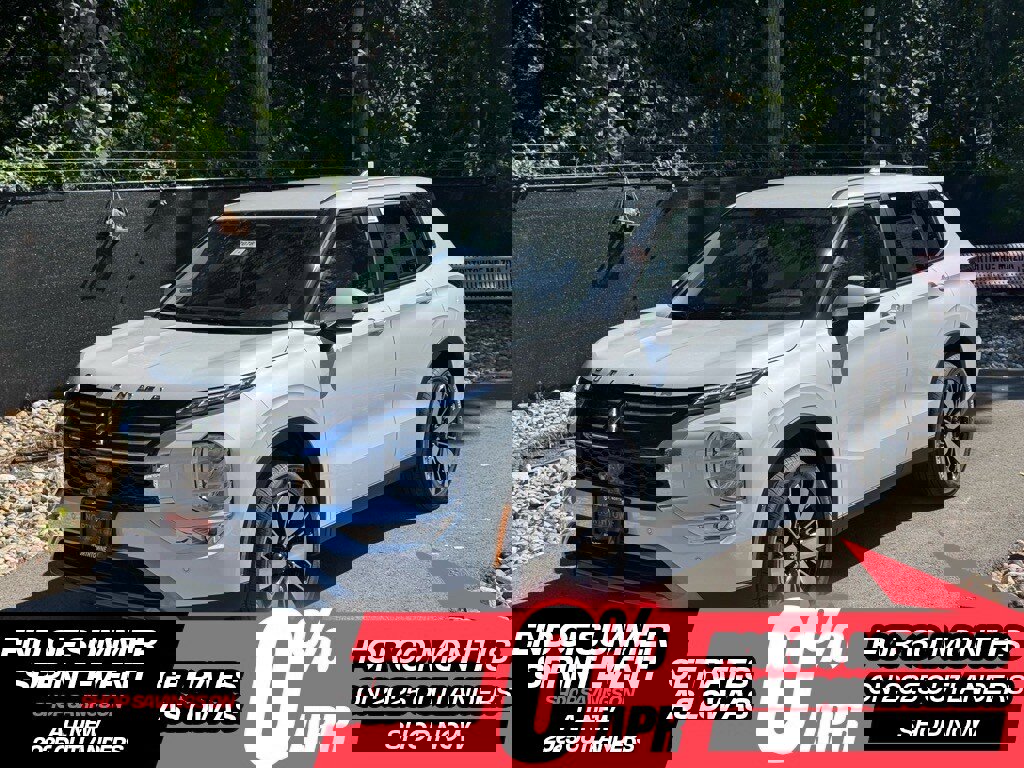 New 2025 Mitsubishi Outlander SE