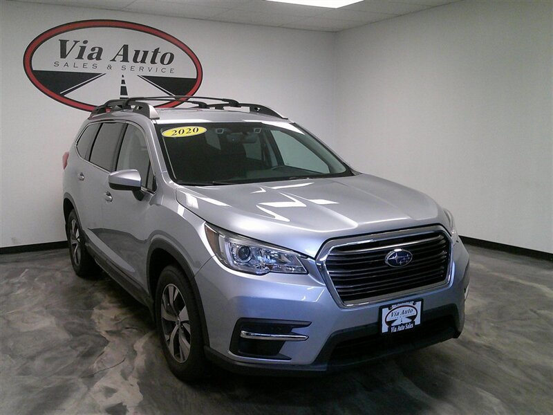 Used 2020 Subaru Ascent Premium image 1