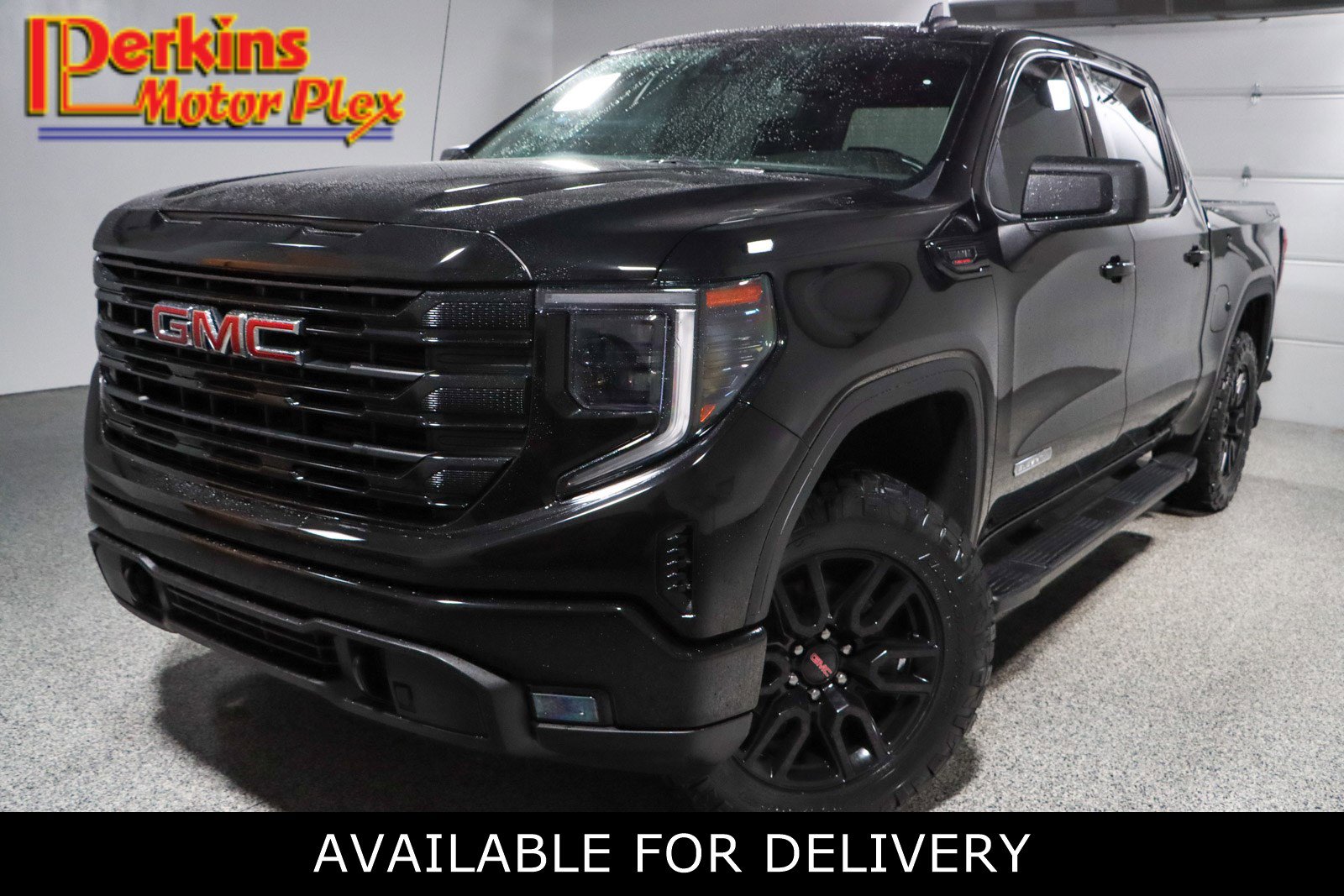 Used 2024 GMC Sierra 1500 Elevation image 1