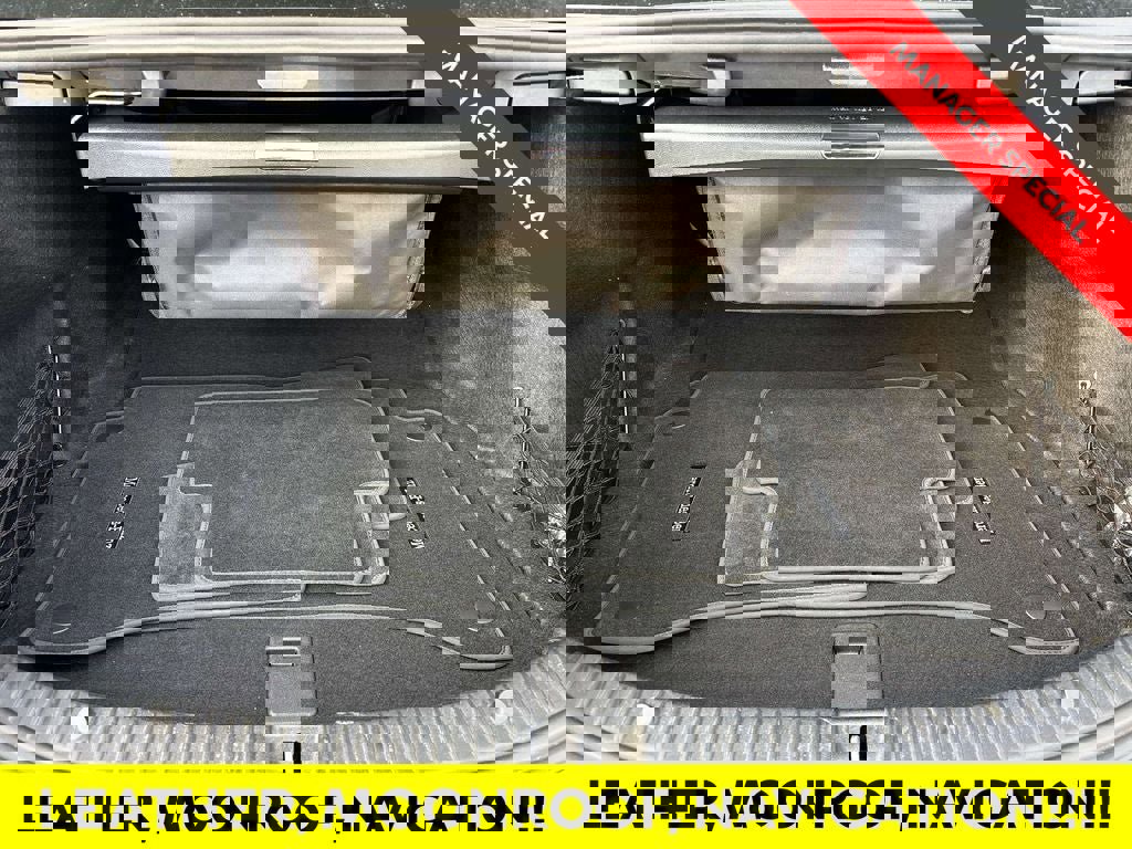 Used 2020 Mercedes-Benz C 300 4MATIC Sedan image 13