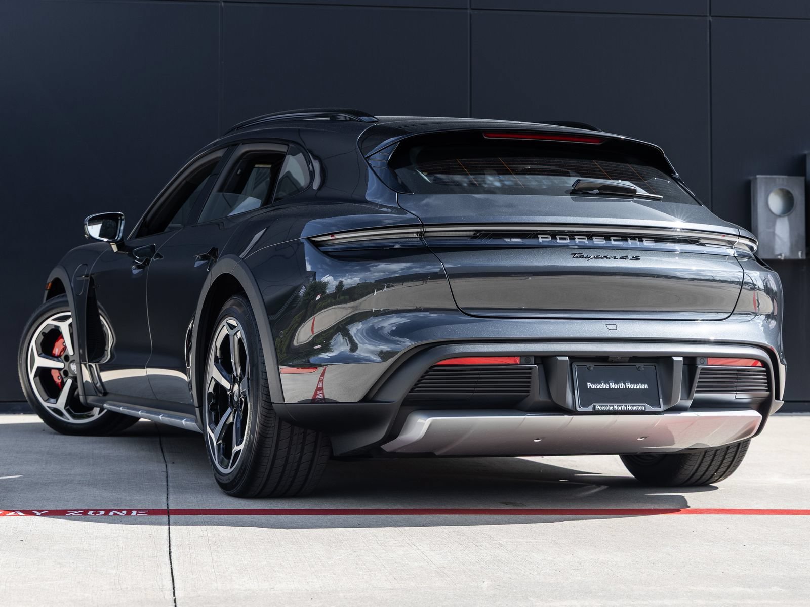 New 2026 Porsche Taycan 4S AWD/4WD image 3