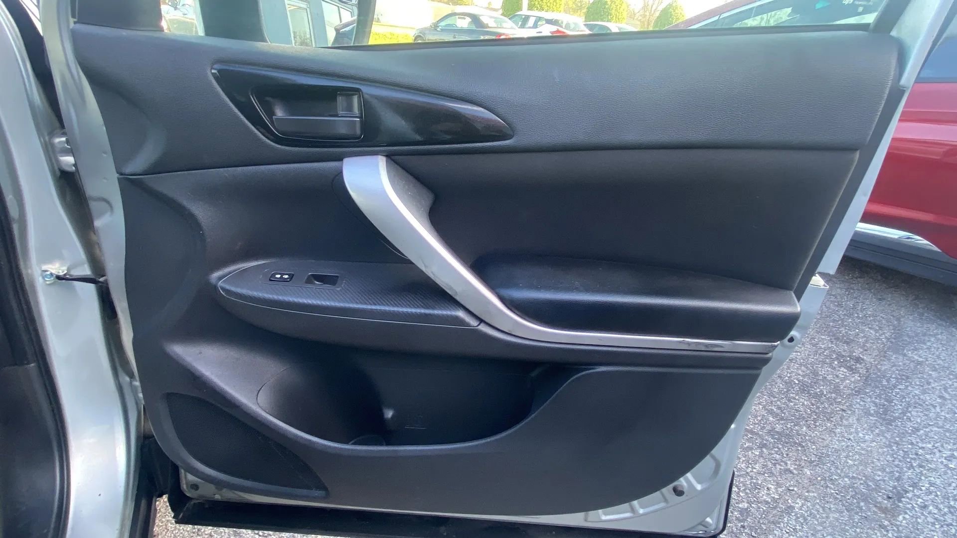 Used 2020 Mitsubishi Eclipse Cross ES FWD image 18