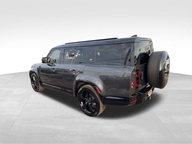 Used 2023 Land Rover Defender 130 X-Dynamic SE image 7