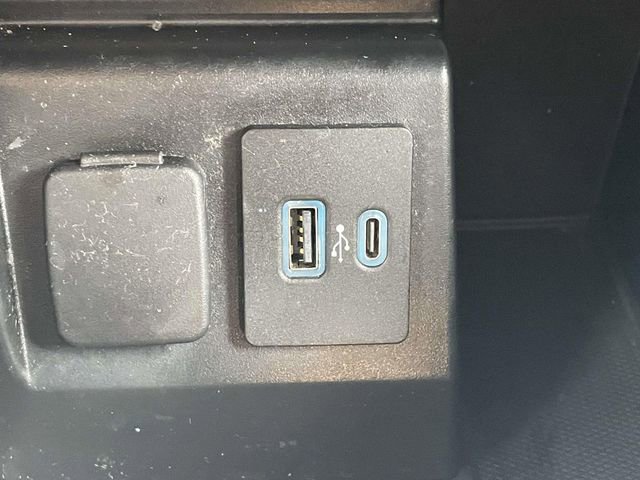 Used 2020 Ford Explorer XLT RWD image 30