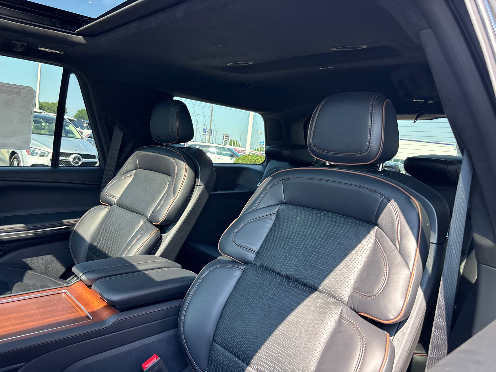 New 2026 Lincoln Navigator Black Label AWD/4WD image 26