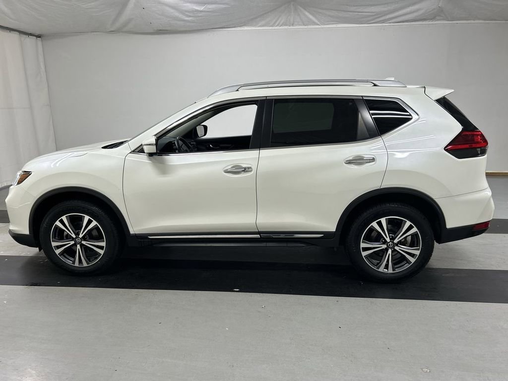 Used 2017 Nissan Rogue SL w/ SL Premium Package AWD/4WD image 6