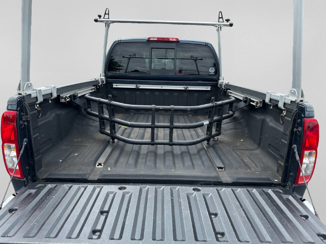 Used 2018 Nissan Frontier SV w/ Value Truck Package AWD/4WD image 19