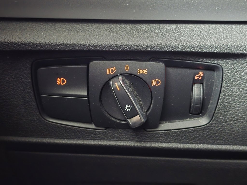 Used 2017 BMW 230i xDrive Convertible image 37