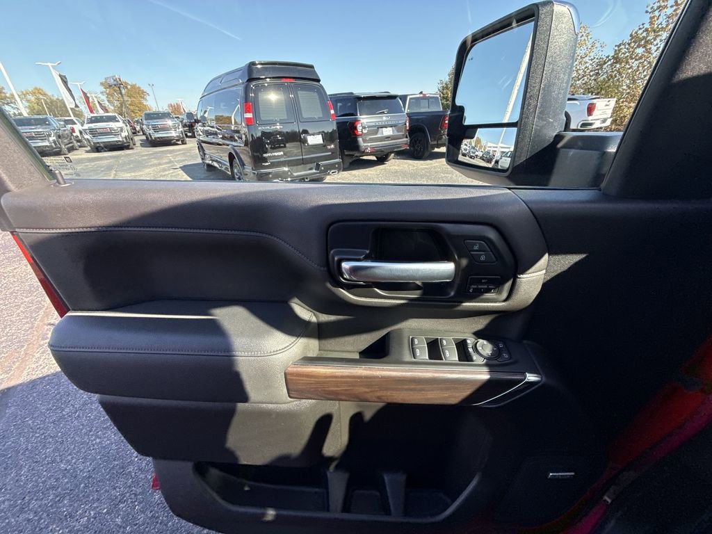 Certified 2022 GMC Sierra 2500 SLT w/ SLT Preferred Package image 29