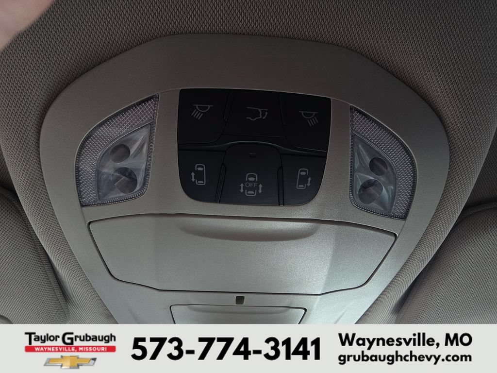 Used 2023 Chrysler Pacifica Touring-L FWD image 24