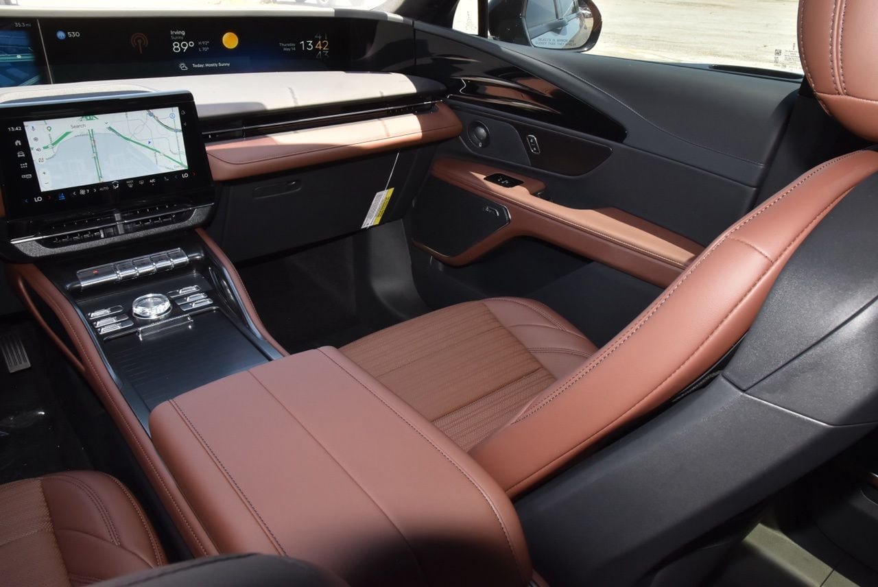 New 2026 Lincoln Nautilus Reserve AWD/4WD image 24