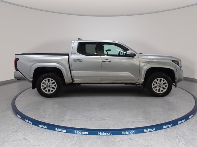 Certified 2024 Toyota Tacoma SR5 image 4