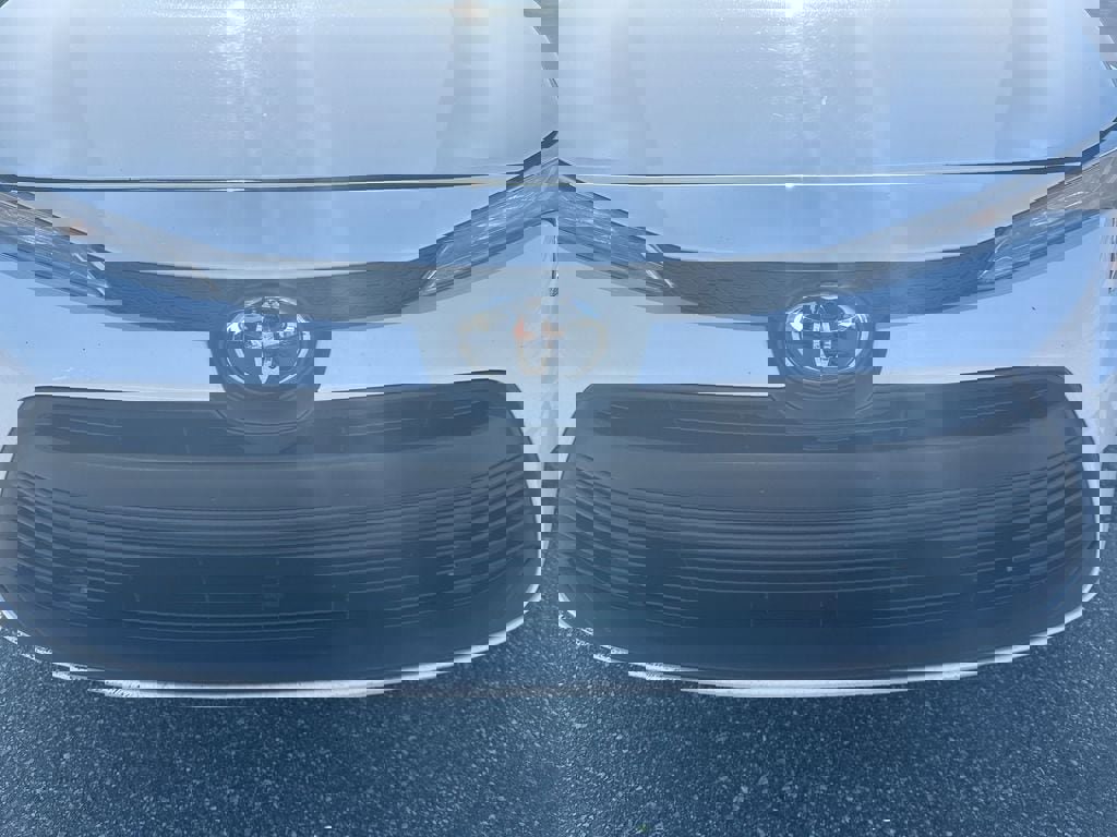 Used 2024 Toyota Corolla LE image 31