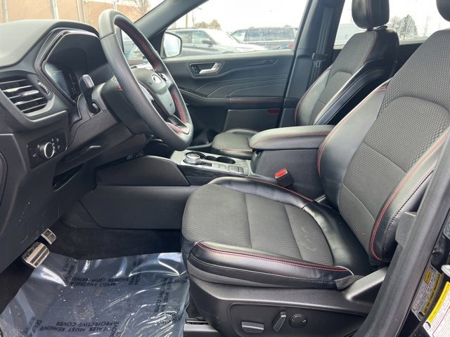 Used 2023 Ford Escape ST-Line image 19