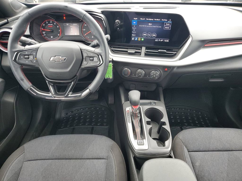Used 2024 Chevrolet Trax RS w/ Driver Confidence Package FWD image 22