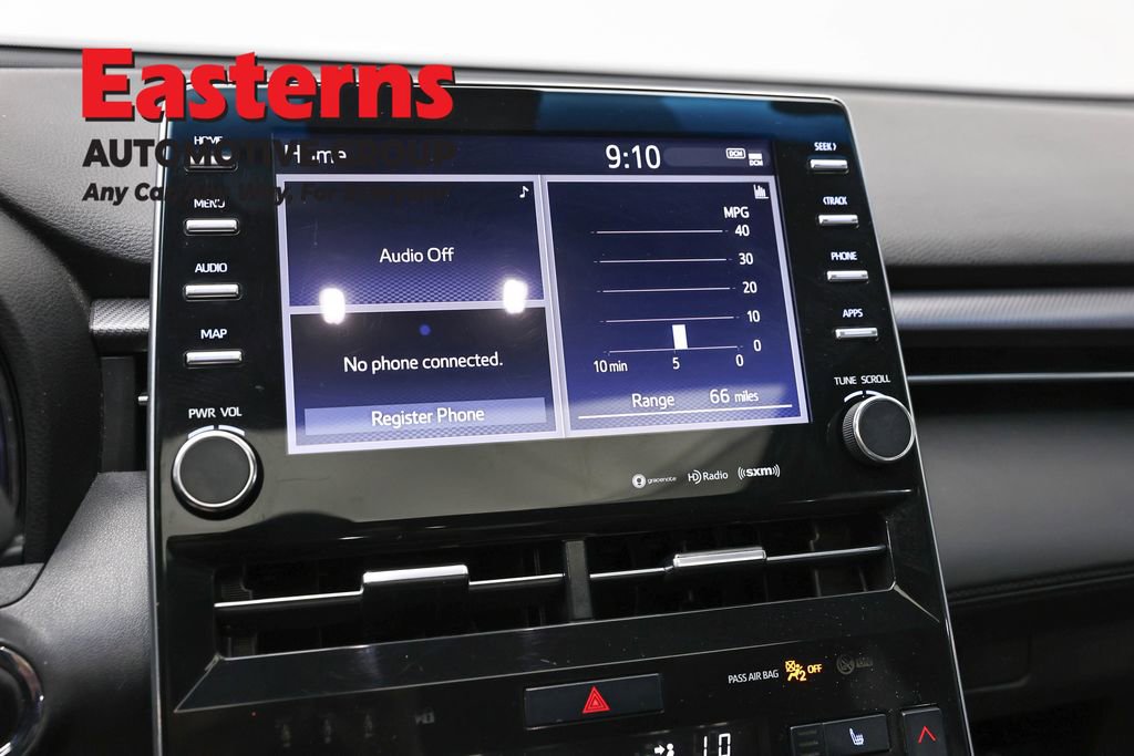 Used 2021 Toyota Avalon XSE FWD image 19