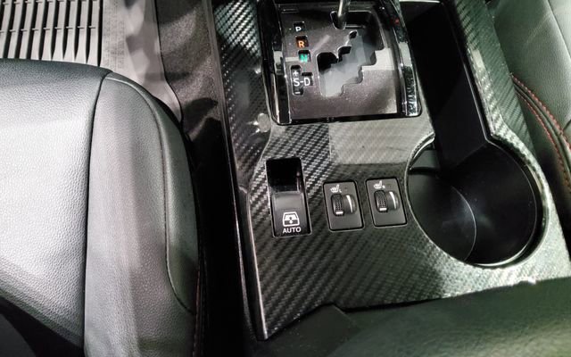 Used 2020 Toyota 4Runner TRD Off-Road Premium w/ Moonroof Package AWD/4WD image 25