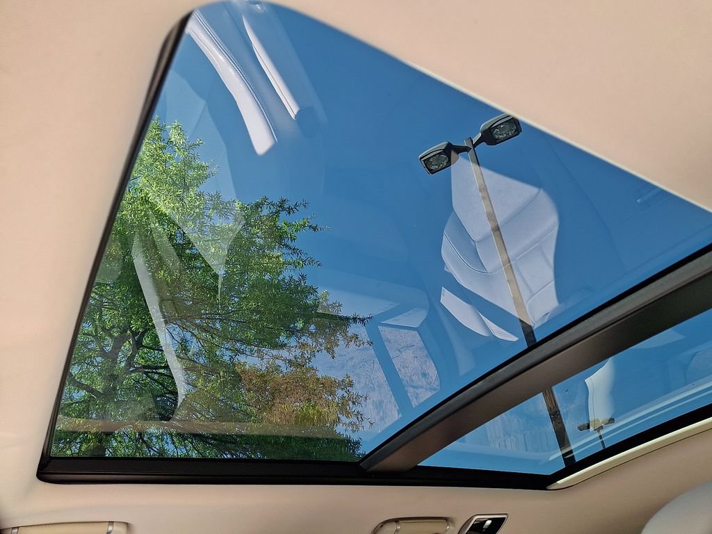 Used 2018 Land Rover Range Rover Supercharged AWD/4WD image 14