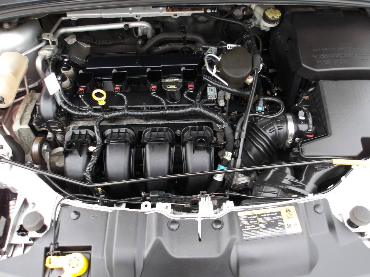 Used 2014 Ford Focus SE w/ Equipment Group 201A FWD image 25