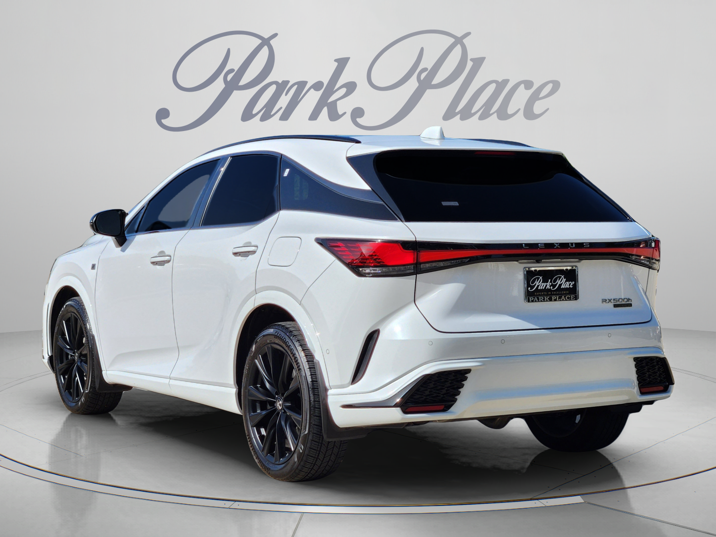 Used 2024 Lexus RX 500h F Sport w/ Convenience Package AWD/4WD image 3