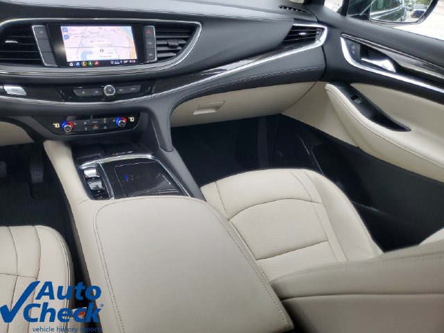 Certified 2022 Buick Enclave Essence w/ Experience Buick Package FWD image 15