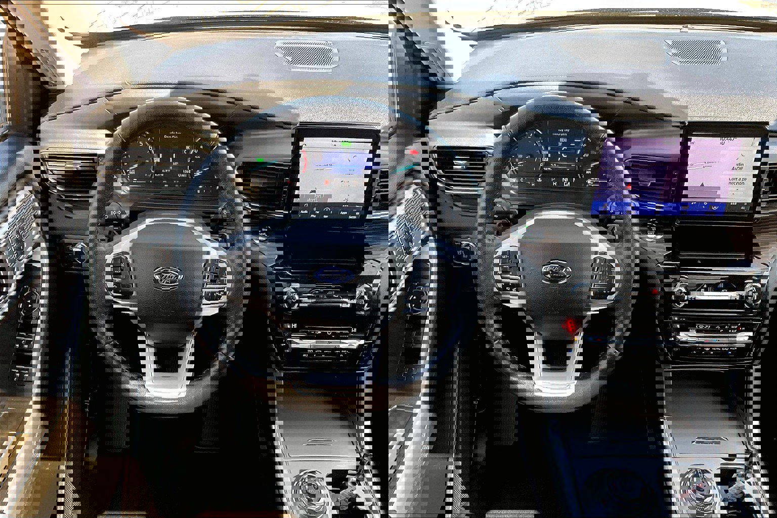 Used 2021 Ford Explorer Limited w/ Hybrid Equipment Group 310A image 5