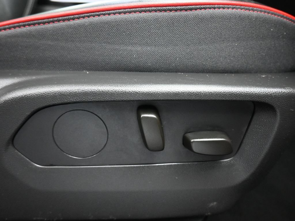 Used 2023 Buick Envision Essence w/ Sport Touring Package FWD image 42