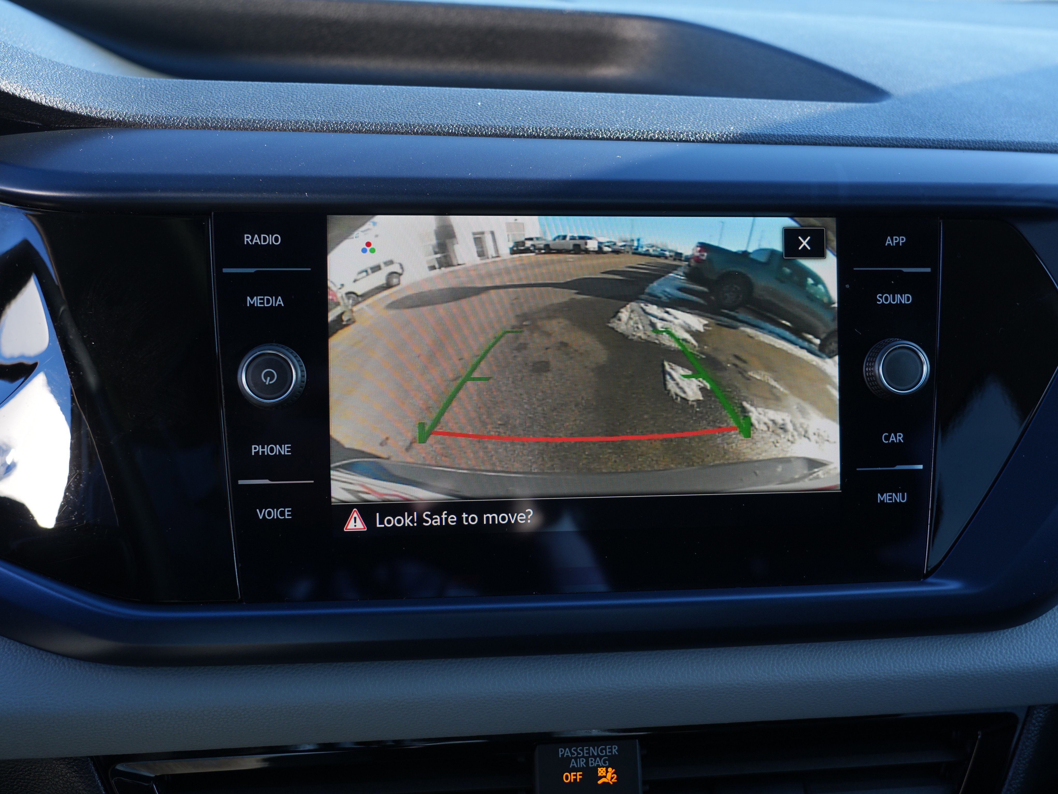 Used 2023 Volkswagen Taos SE image 33