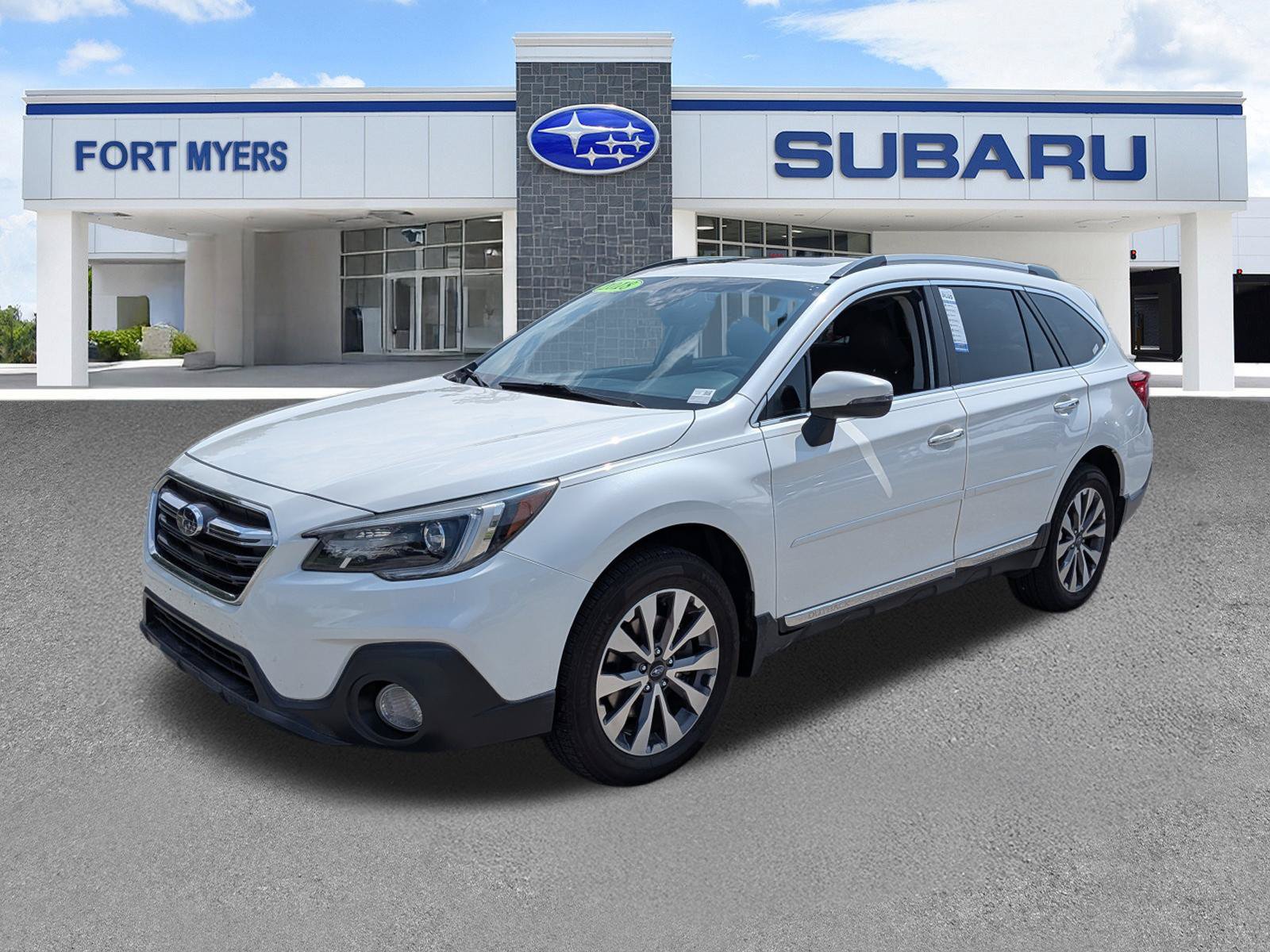 Used 2018 Subaru Outback 2.5i Touring AWD/4WD image 8