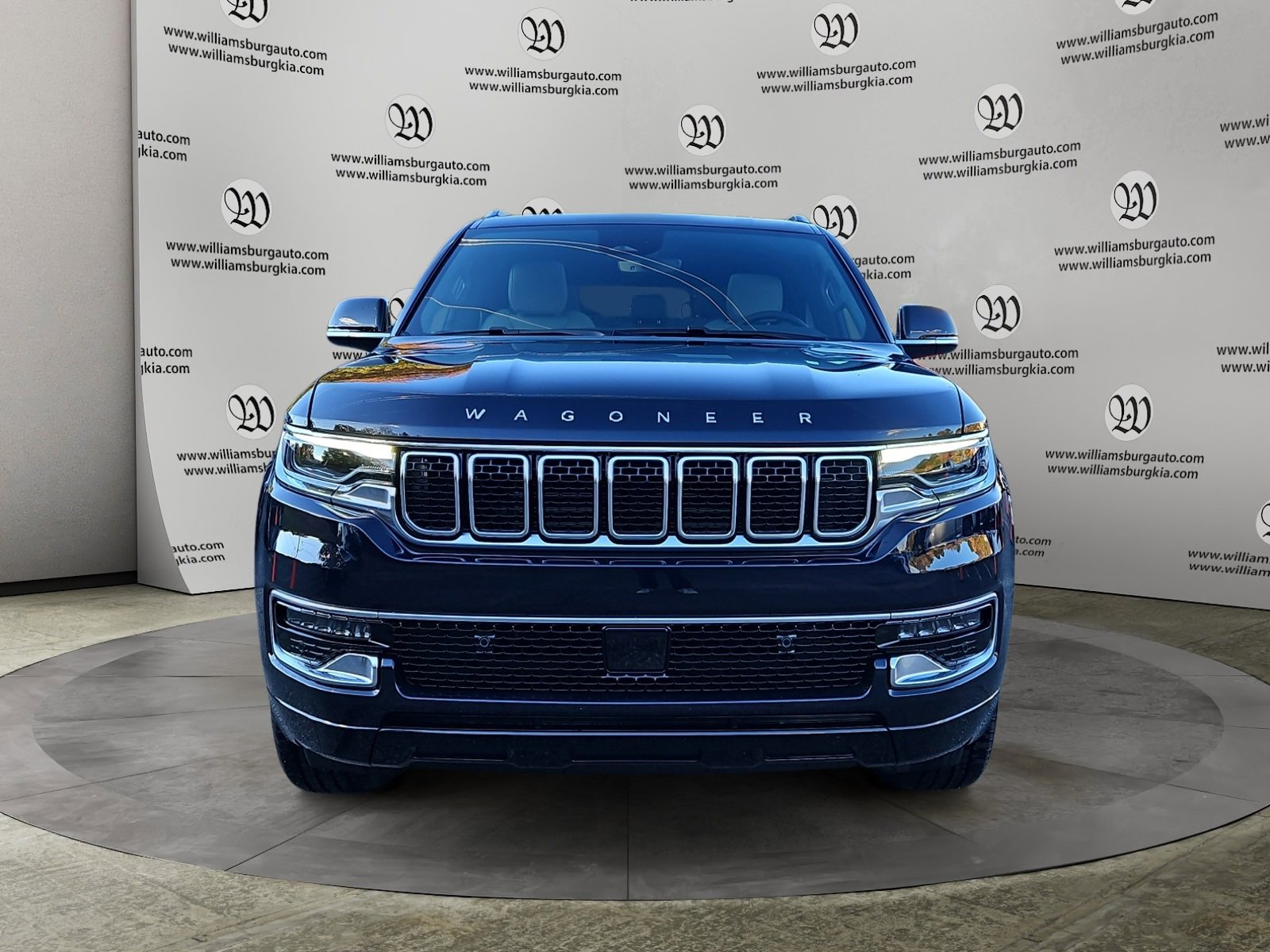 New 2025 Jeep Wagoneer 4WD image 8