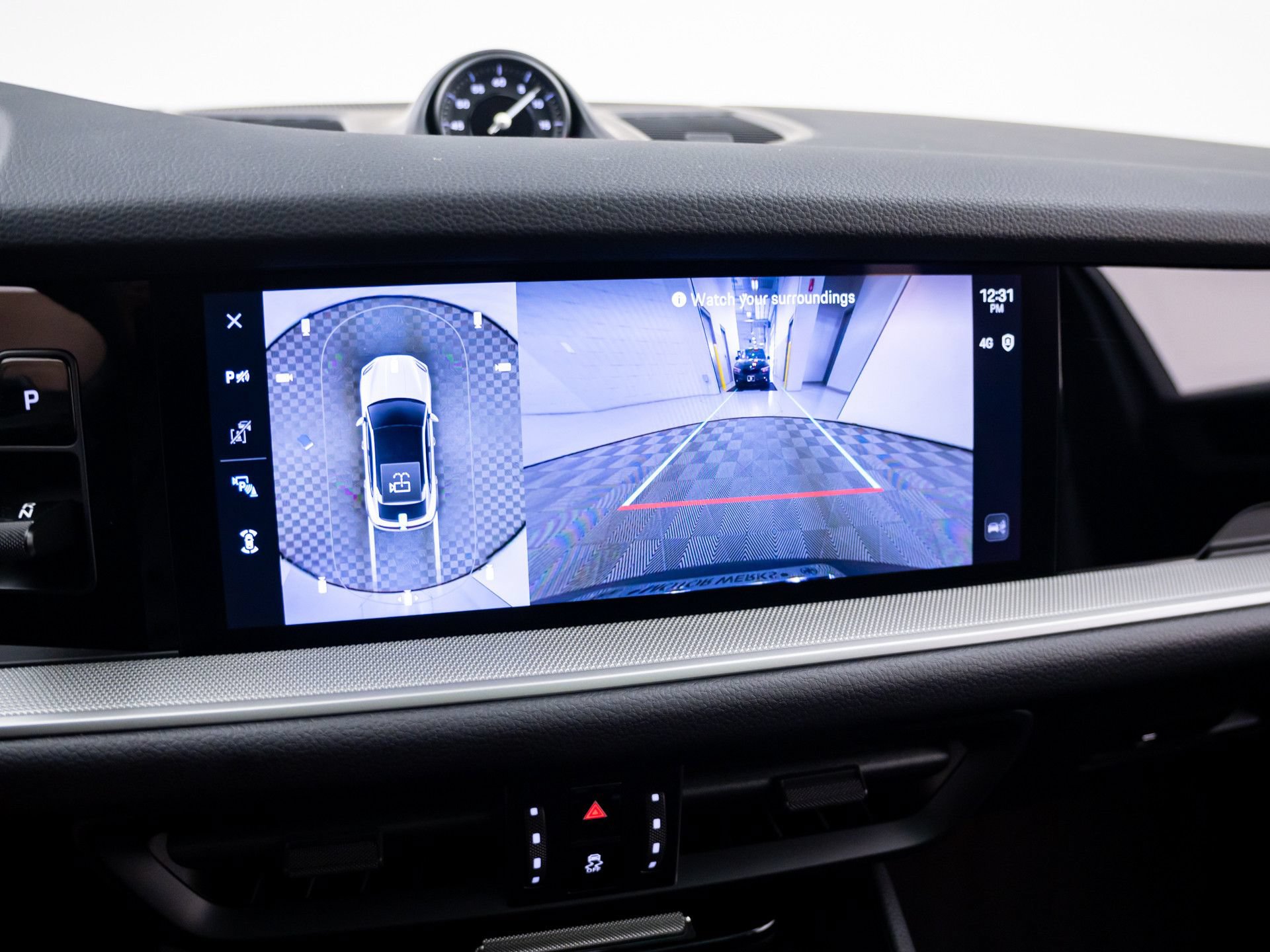 Certified 2025 Porsche Cayenne Coupe AWD/4WD image 23