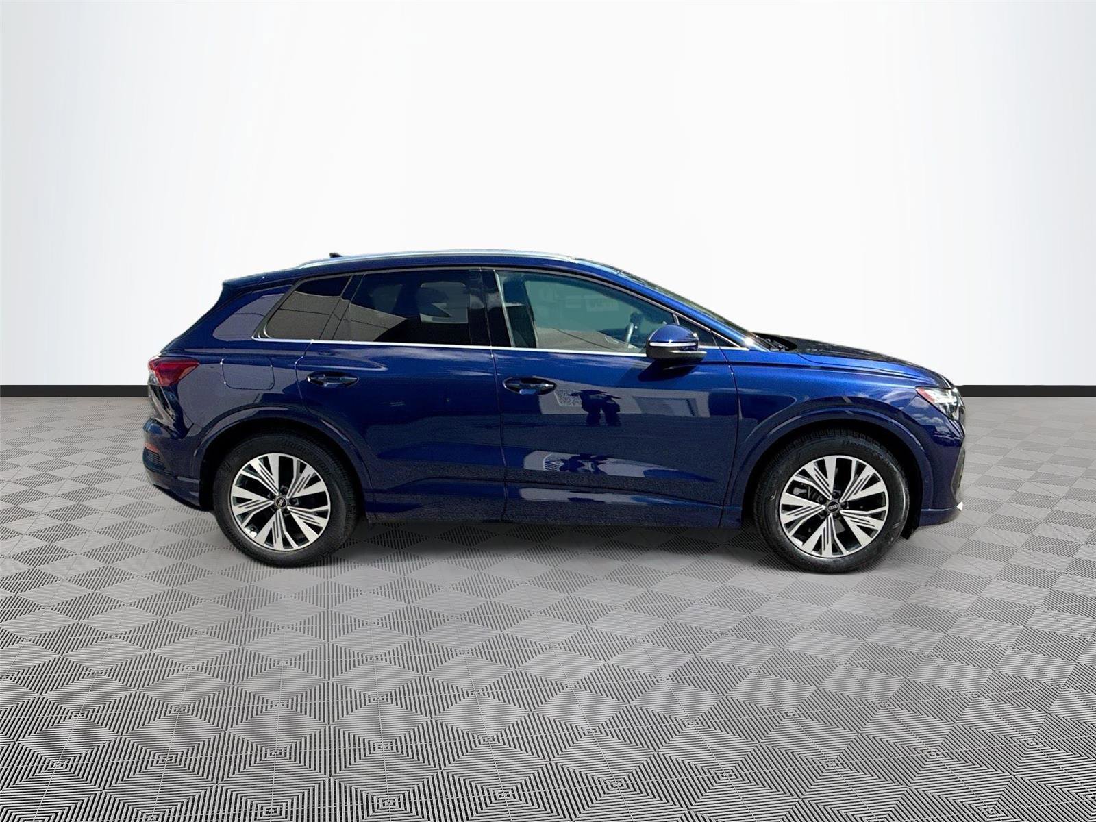 Certified 2023 Audi Q4 e-tron Premium Plus w/ Premium Plus image 8