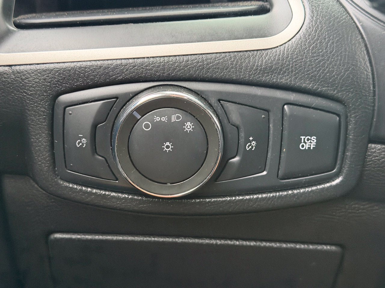 Used 2022 Ford Edge SEL AWD/4WD image 20