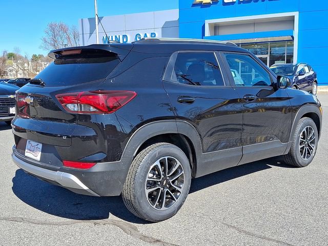 Certified 2024 Chevrolet TrailBlazer LT w/ LT Cold Weather Package FWD image 6